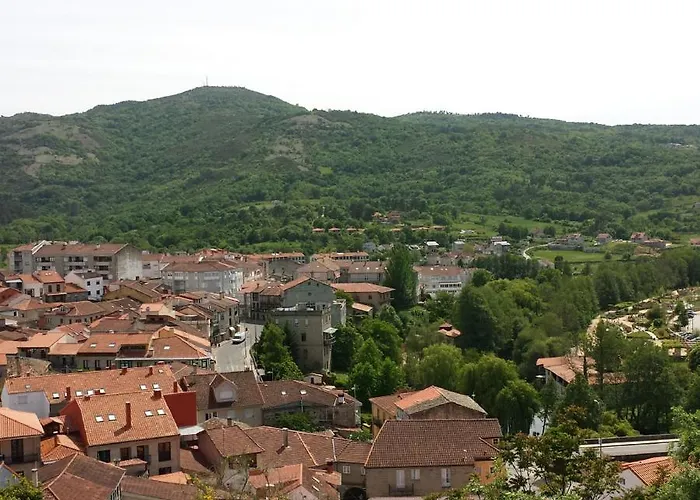 Torre Lombarda Otel Allariz