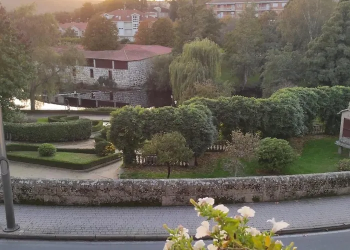 Torre Lombarda Otel Allariz